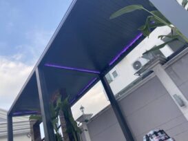 Picola Free Standing